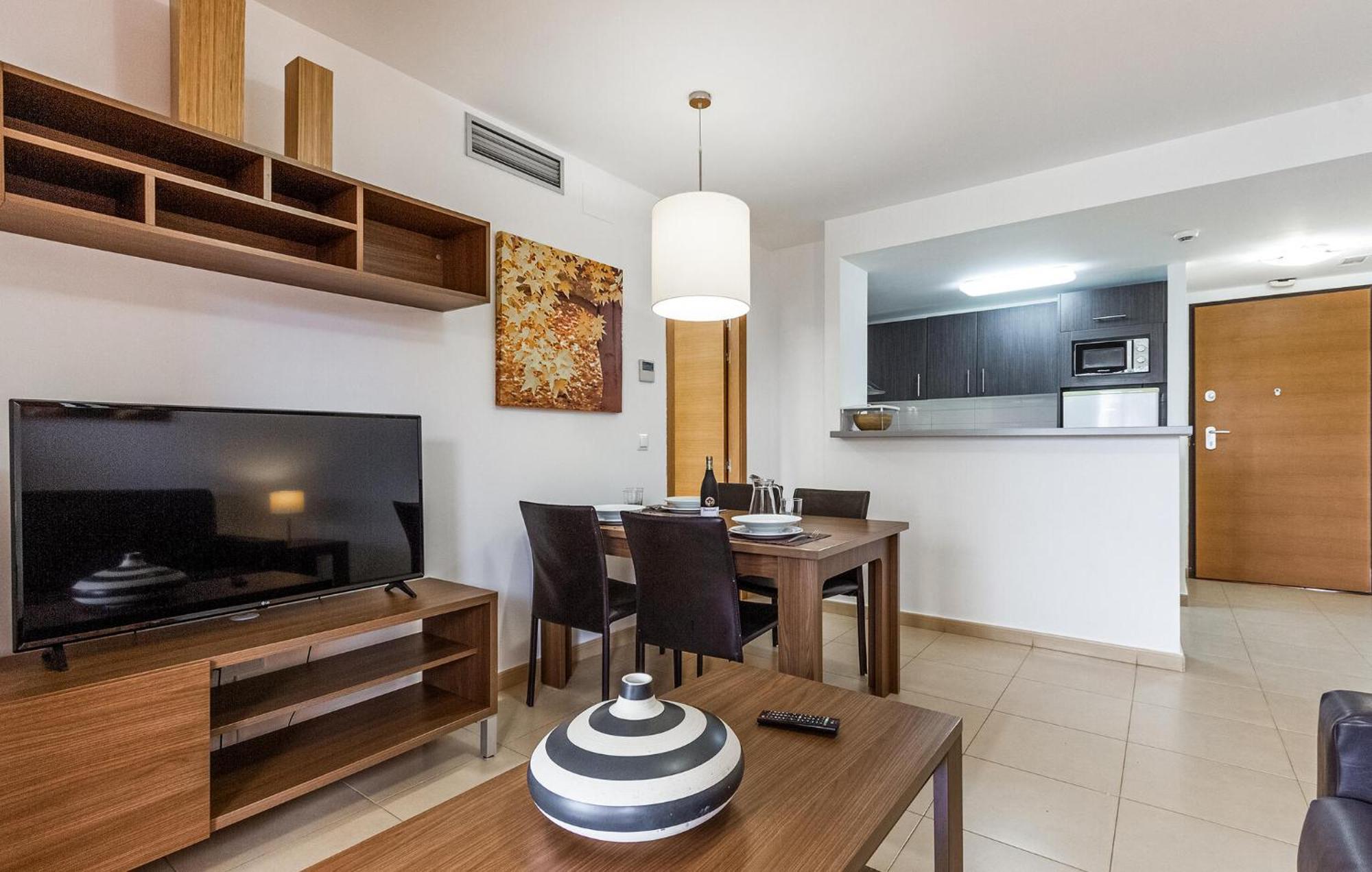 1 Bedroom Beautiful In Pacheco Apartment *